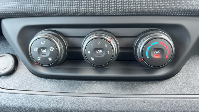 Renault Trafic Swb Diesel SL30 Blue dCi 130 Advance [Safety] Van - Image 27